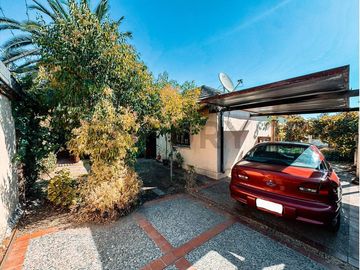 Casa en Venta, amplio terreno, La Reina