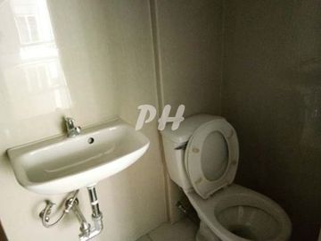 Modern Townhouse For Sale in Cubao near Edsa PH1112