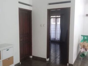 Rumah Modern Terawat 2 Lt Di Area POLBAN Sarijadi Ciwaruga