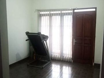 Rumah Modern Terawat 2 Lt Di Area POLBAN Sarijadi Ciwaruga