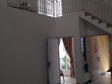 Rumah cluster modern disewakan.DEKAT KOTA,SEMI FURNISH,AMAN