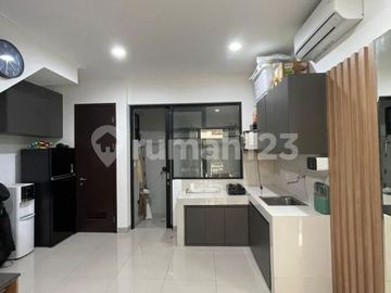 Rumah Furnished Murah Disewakan Cepat di Cluster Florida Pik 2 Tipe Amber (4.5X10)