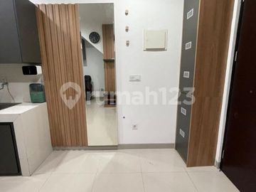 Rumah Furnished Murah Disewakan Cepat di Cluster Florida Pik 2 Tipe Amber (4.5X10)