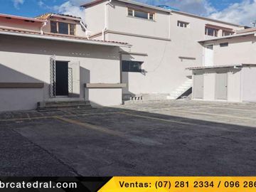 Casa de venta en Av 12 de abril  – código:18377