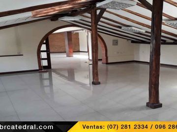 Casa de venta en Av 12 de abril  – código:18377