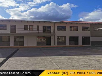 Casa de venta en Av 12 de abril  – código:18377