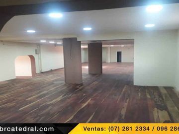 Casa de venta en Av 12 de abril  – código:18377