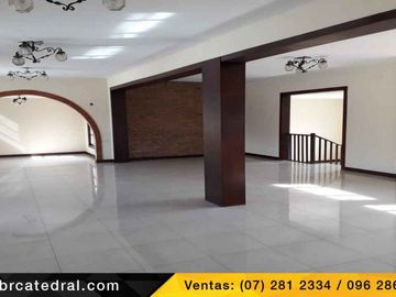 Casa de venta en Av 12 de abril  – código:18377