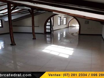 Casa de venta en Av 12 de abril  – código:18377
