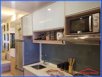 FOR SALE 1 BEDROOM SMART-HOME CONDO UNIT IN FAIRVIEW AREA NEAR LAMESA ECO PARK