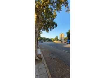 Hermoso Dos ambientes amoblado balcón  y cochera