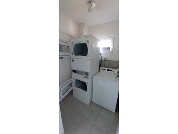 Hermoso Dos ambientes amoblado balcón  y cochera