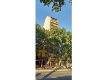 Hermoso Dos ambientes amoblado balcón  y cochera