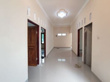 RUMAH CANTIK TERMURAH DENGAN DESAIN KLASIK FREE GAZEBO DI KALASAN YOGYAKARTA