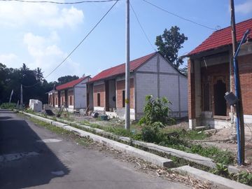 LIMITED Sisa 3 UNIT! Yuk, Beli Rumah Klasik 200 Jt-an di Prambanan
