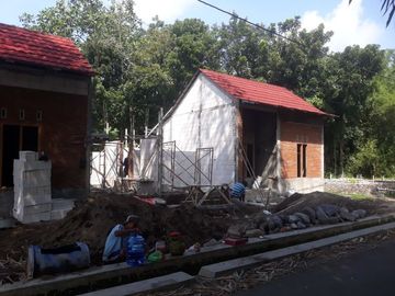 LIMITED Sisa 3 UNIT! Yuk, Beli Rumah Klasik 200 Jt-an di Prambanan