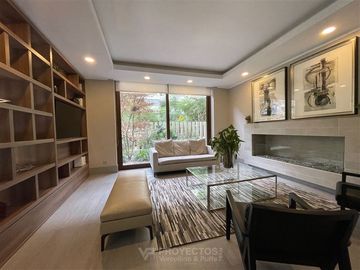 Departamento en venta de 3 dorm. en Vitacura