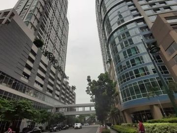 1 BEDROOM With Parking FOR SALE IN PARK WEST TOWER NEAR GRAND HYATT BGC