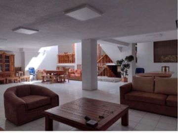 CASA EN VENTA EN PASEO SANTA SILVIA EN SAN CARLOS