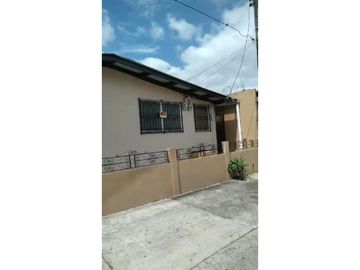 SE VENDE CASA EN VILLA GUADALUPE - SAN MIGUELITO