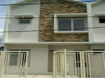 Rumah Baru di Cisaranten Kulon Arcamanik
