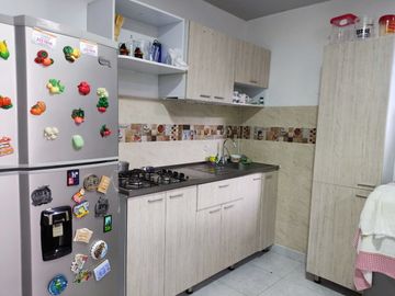ALVERNIA, SE VENDE APARTAMENTO DE UN PISO, EXCELENTE UBICACION