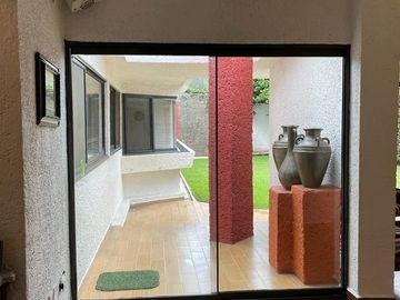 SE VENDE CASA EN JARDINES DEL PEDREGAL