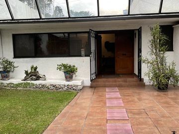 SE VENDE CASA EN JARDINES DEL PEDREGAL