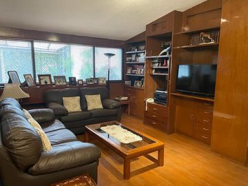 SE VENDE CASA EN JARDINES DEL PEDREGAL
