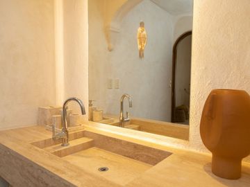 Penthouse vista al mar, jacuzzi, parque para perros
