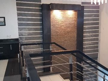 Rumah Besar Dan Mewah Full Furnished Di Kawasan Elite Renon