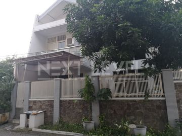 Dijual Rumah Hook Minimalis Simpang Darmo Permai Surabaya Barat