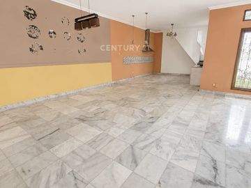 Di Jual Rumah Di Dalam Perumahan Cirendeu