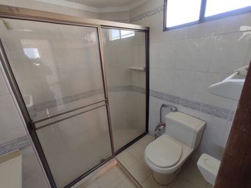 apartamento en venta en altos de riomar. Cod V104609