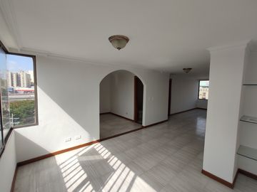 apartamento en venta en altos de riomar. Cod V104609
