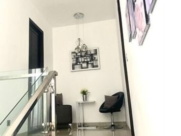 Dijual Rumah Mewah Ful Furnished Luas Di Jatiwaringin