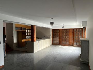 Chalet en venta en Burzaco Este