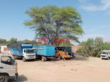 🏭 VENTA DE LOCAL INDUSTRIAL – SULLANA,  🏭
📌 Ubicación privilegiada en zona industrial Sullana–Tambogrande, con perímetro construido

🌟 ¡Una oportun