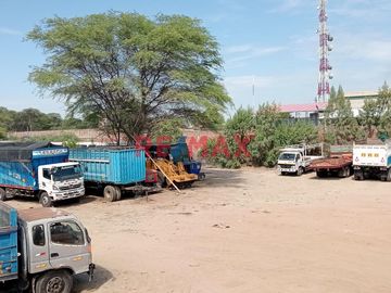 🏭 VENTA DE LOCAL INDUSTRIAL – SULLANA,  🏭
📌 Ubicación privilegiada en zona industrial Sullana–Tambogrande, con perímetro construido

🌟 ¡Una oportun