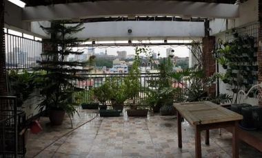 FOR SALE: 6 BR Residential/Office Townhouse in Roxas District, Quezon City