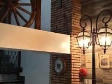 FOR SALE: 6 BR Residential/Office Townhouse in Roxas District, Quezon City
