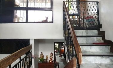 FOR SALE: 6 BR Residential/Office Townhouse in Roxas District, Quezon City