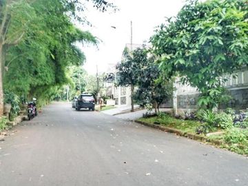 DI JUAL RUMAH (Semi Furnished )DI TAMAN ALFA INDAH PESANGGRAHAN JAKARTA SELATAN