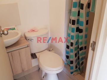 Vive En El Condominio Alto Colonial Del Cercado De Lima.!!.. Alquila Departamento Piso 15 + Cochera.