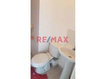 Vive En El Condominio Alto Colonial Del Cercado De Lima.!!.. Alquila Departamento Piso 15 + Cochera.