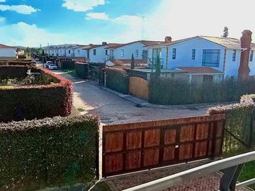 casa en venta en funza. Cod V15698