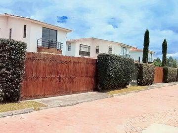 casa en venta en funza. Cod V15698