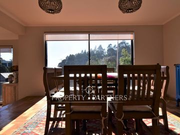 Amplia y soleada casa en Pedro de Valdivia