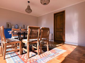 Amplia y soleada casa en Pedro de Valdivia