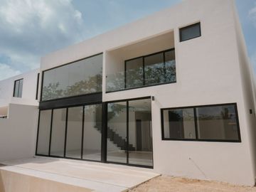 Casa en Venta en Mérida, Privada Tamora, Conkal (166)